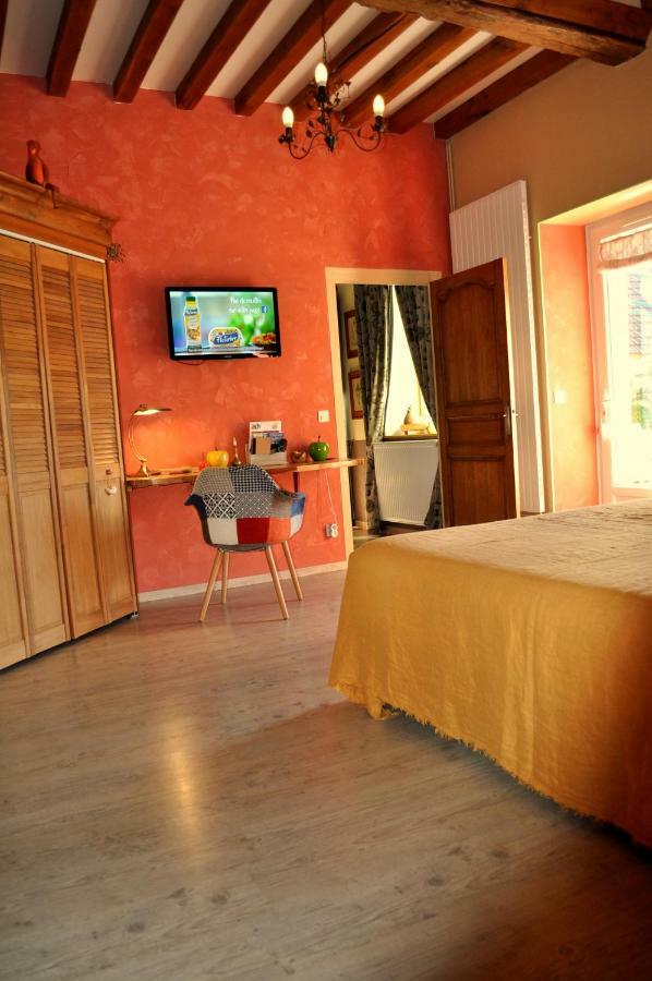 B&B Le Bourg D'Aunou, Petit Dejeuner Compris Eksteriør billede
